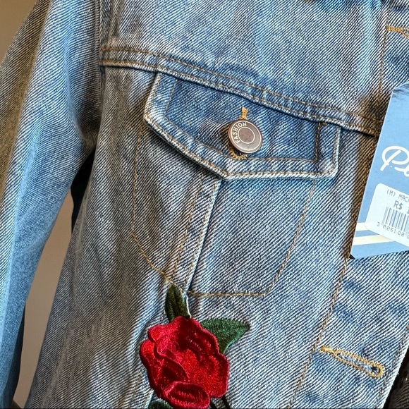 NWT 🌹 Roses embroidery blue denim jacked M - Picture 12 of 13